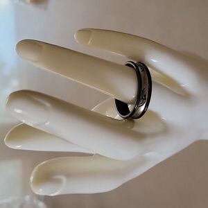 NWOT Black and Silvertone Tribal Ring